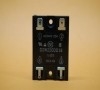 Çin minilab KATI HAL RÖLESİ 220V 15A MITSUBISHI ZEZNKD2W220DD1 Tedarikçi